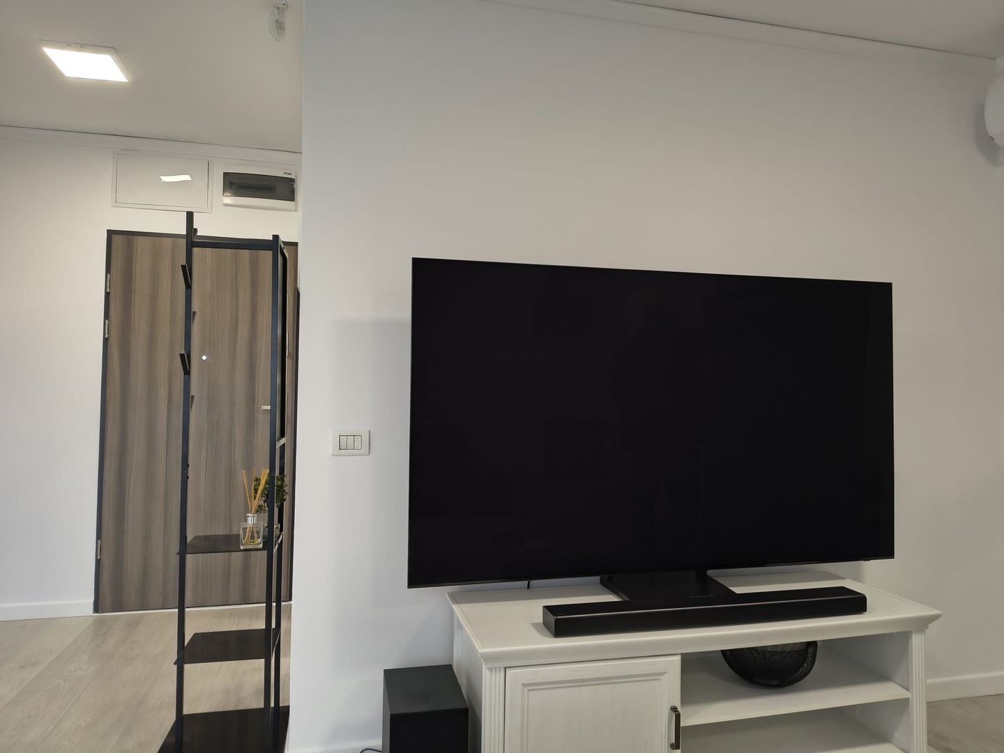 Chirie, 2 camere, West Residence. 430 E/lună (neg). Comision 0 - Poză 6