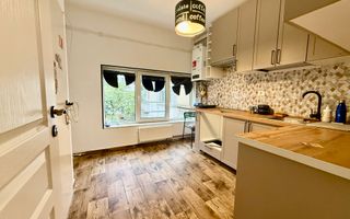 Apartament cozy într-un imobil boutique din 1936 cu Parcare - Poză 8