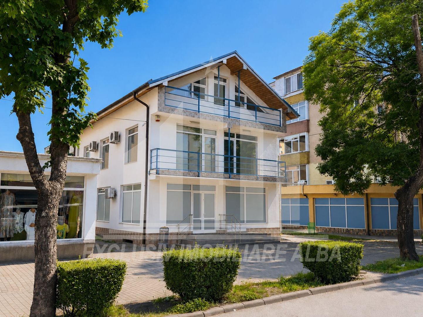 Spatiu Comercial | Laborator analize medicale | 400 mp | Cetate - Poză 1