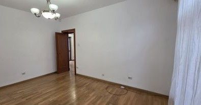 Vila cu 4 camere si mansarda, de inchiriere central - Poză 3
