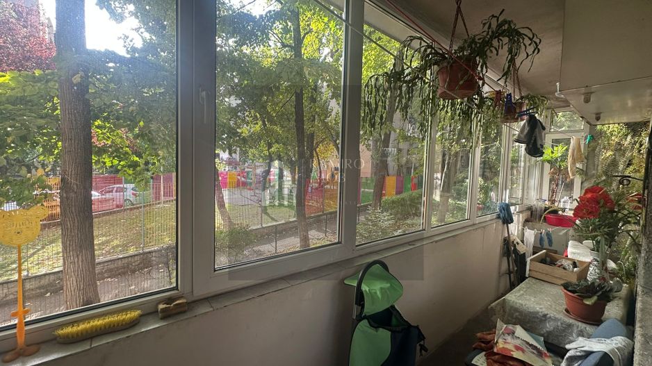 Apartament 4 camere 5 min Metrou Aparatorii Patriei - Poză 2