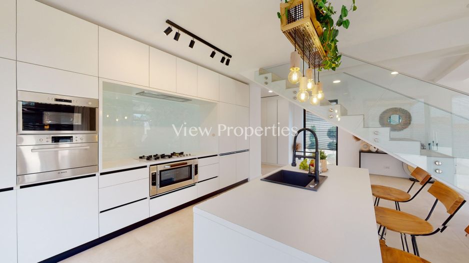 Vilă Modernă cu Finisaje High-End, aproape de București - Poză 8