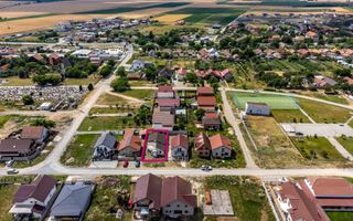 Casa la rosu in Zimandcuz Comision 0 - Poză 3