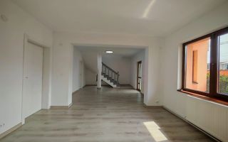 Vilă Individuală cu o curte generoasa zona Aparatorii Patriei - Poză 30