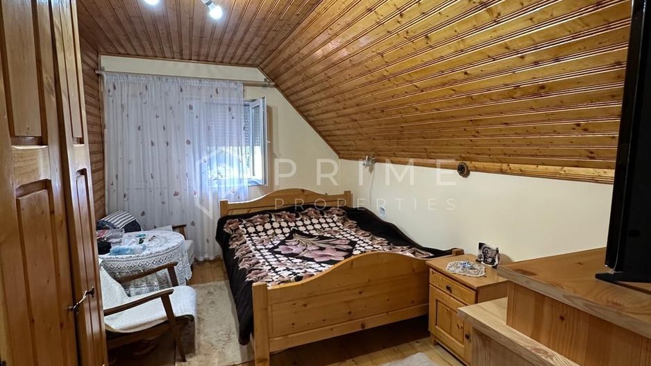 Casă spațioasă de vânzare – Corunca, zona Vatman - Poză 8