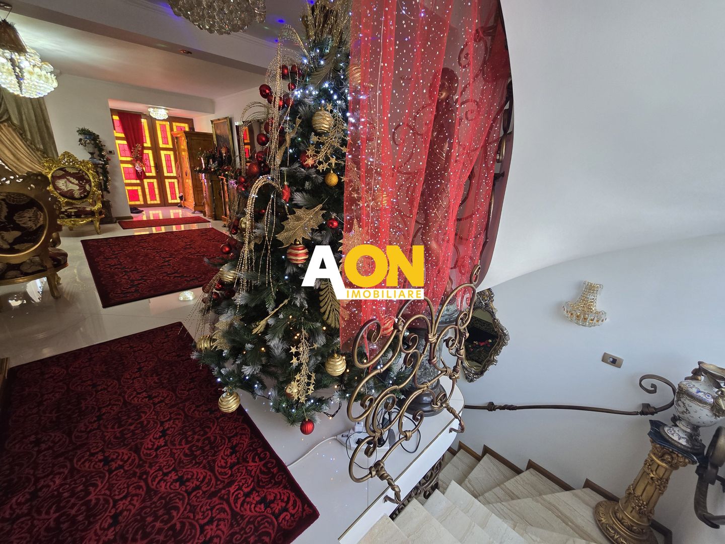 Casa Individuala 5 Camere, Zona Hotel Cetate - Poză 3