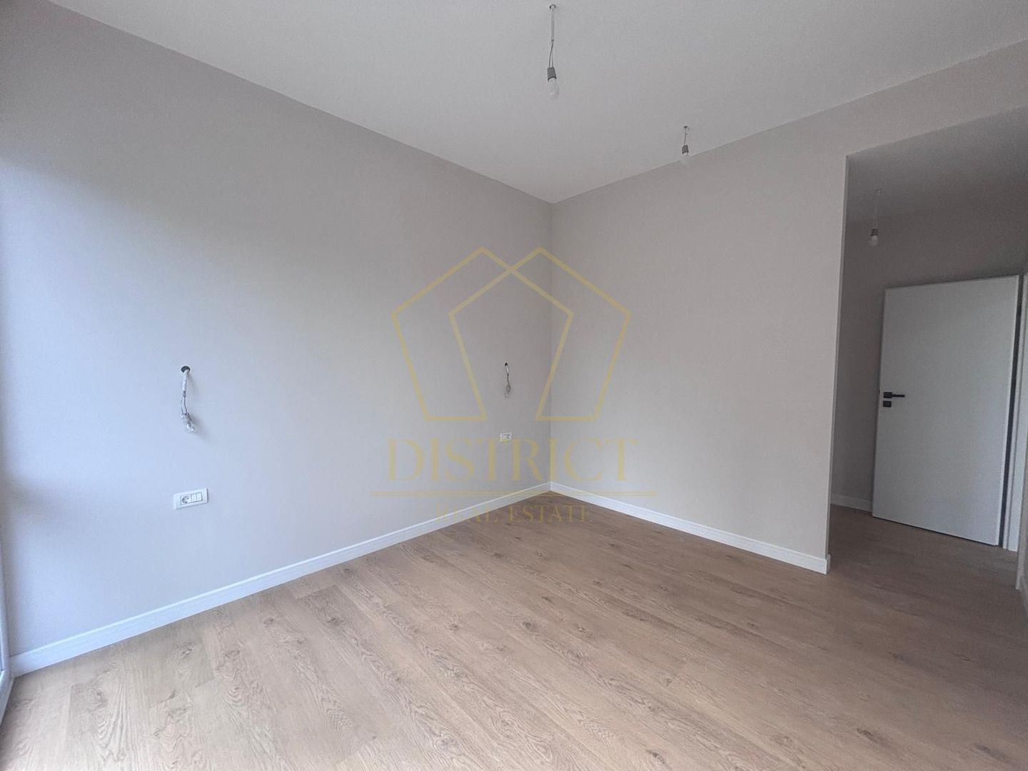 Apartamente moderne cu 3 camere,scara interioara | Complex Studentesc - Poză 5