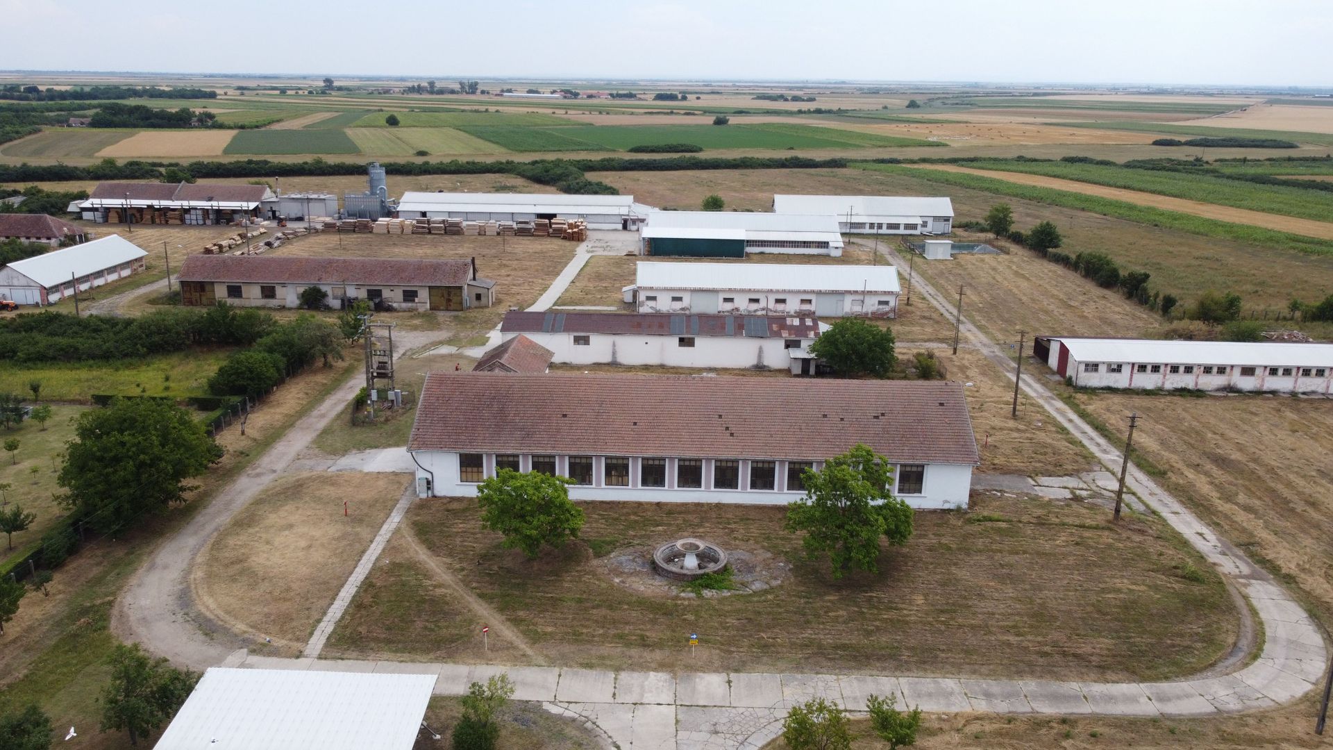 Proprietate industriala la 30 km exterior sud Timisoara - Poză 7