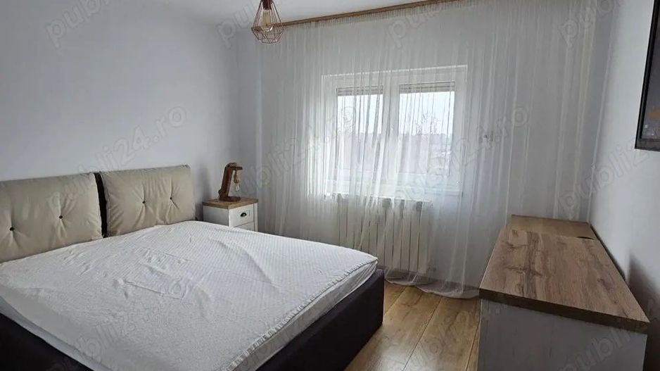 Apartament 3 camere renovat + mobilat - Poză 3