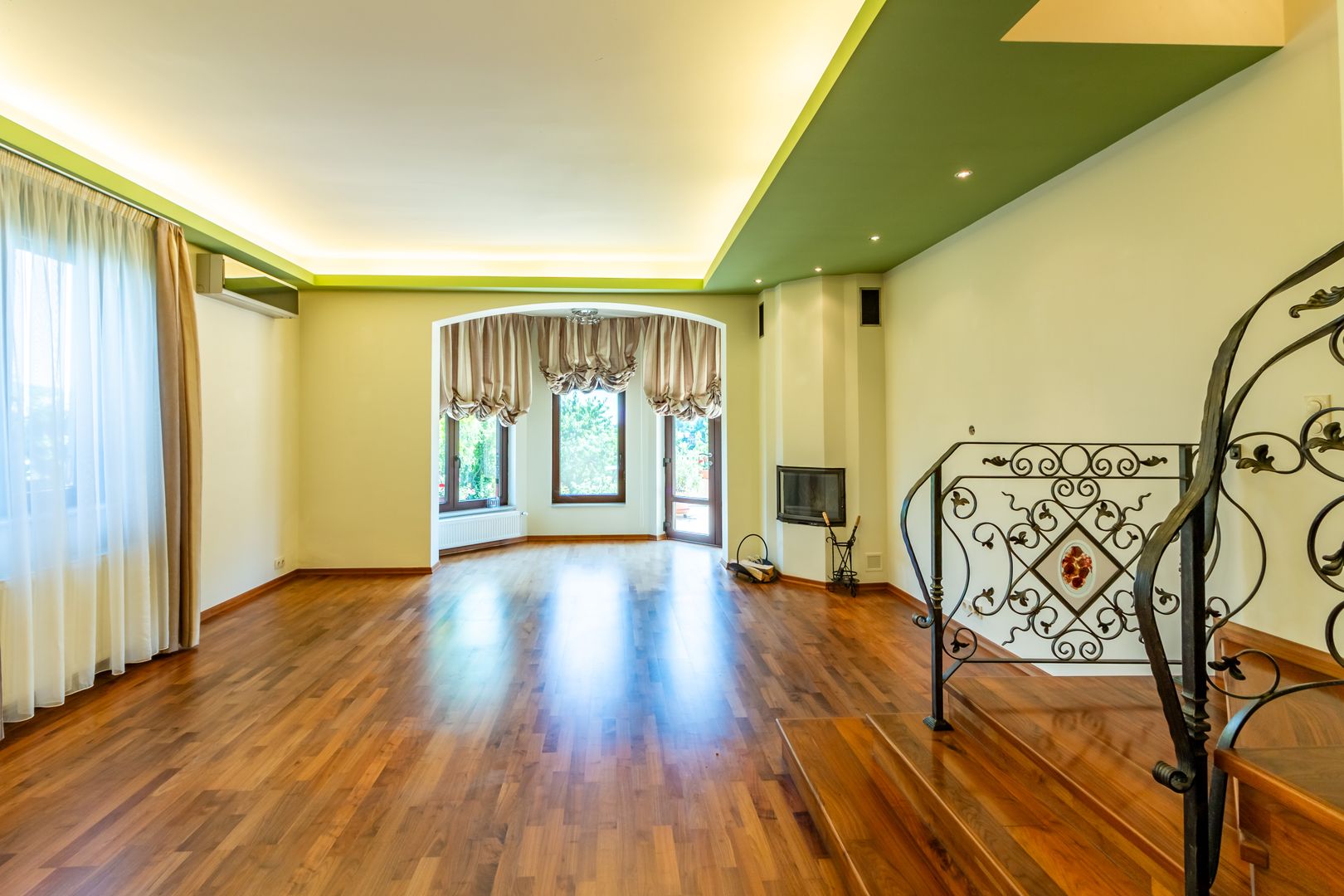Vila premium de vanzare Balotesti/ piscina/ ponton/ deschidere la lac - Poză 8
