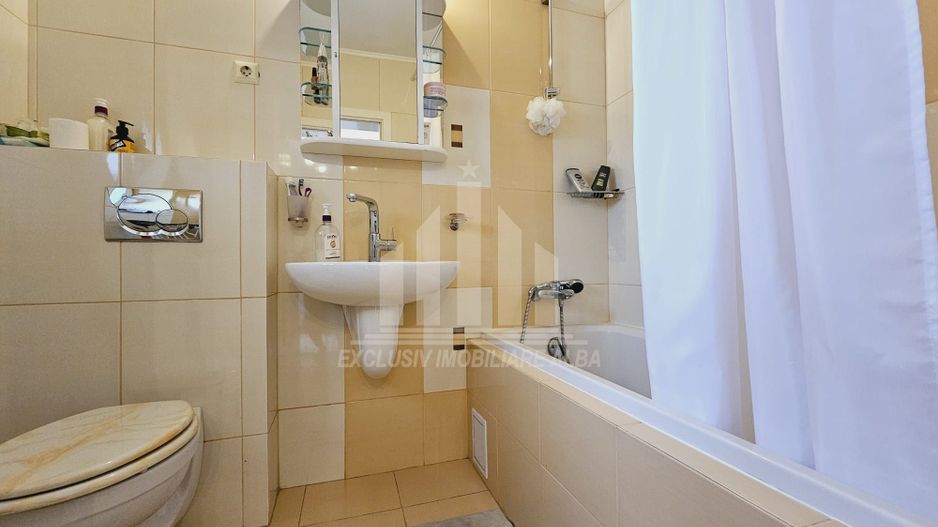 Casa individuala | Pensiune | 550 mp | 1100 mp teren | Cetate - Poză 18