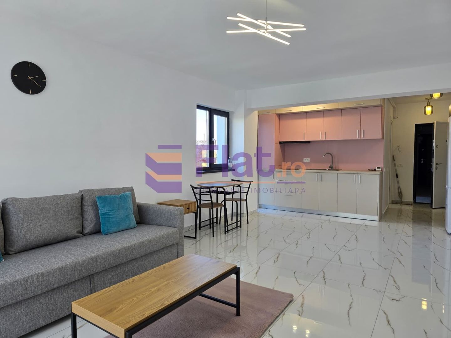 Garsonieră modernă, prima închiriere – Ioan Popasu 23, Coresi Tractoru - Poză 1