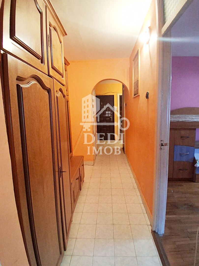 Apartament cu 3 camere de inchiriat zona Decebal, Oradea - Poză 10