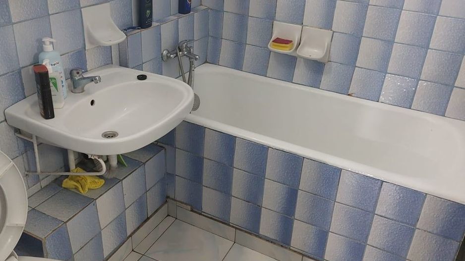 Inchiriez apartament cu 3 camere - Poză 3
