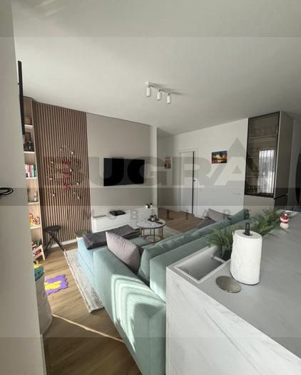 Apartament de 3 camere ultrafinisat, parcare, boxa, zona Golden Tulip - Poză 1