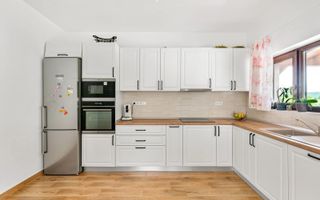 De inchiriat Casa moderna 160 mp teren 1000 mp Tocile Sadu - Poză 4