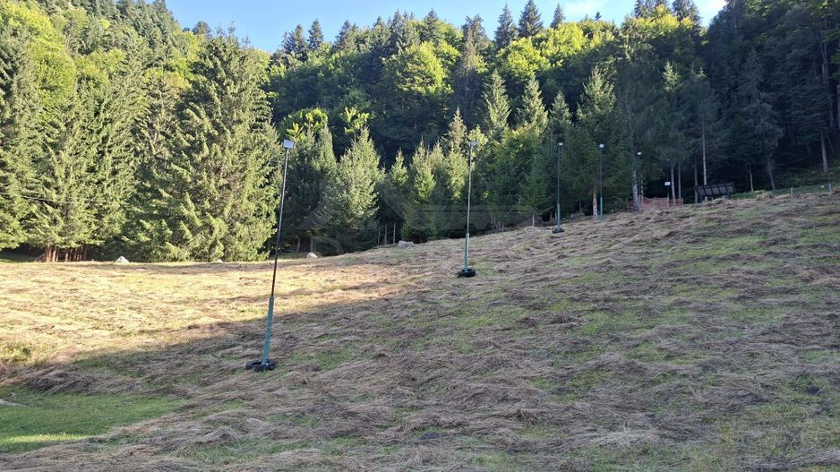Teren intravilan la munte - Poză 8
