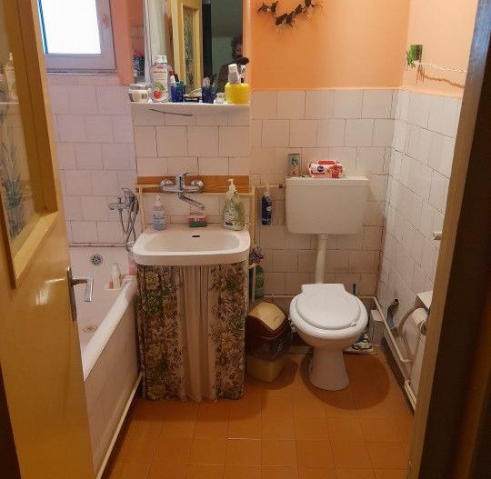 Apartament 4 camere, ultracentral, 90 mp utili, Campina, Prahova - Poză 12
