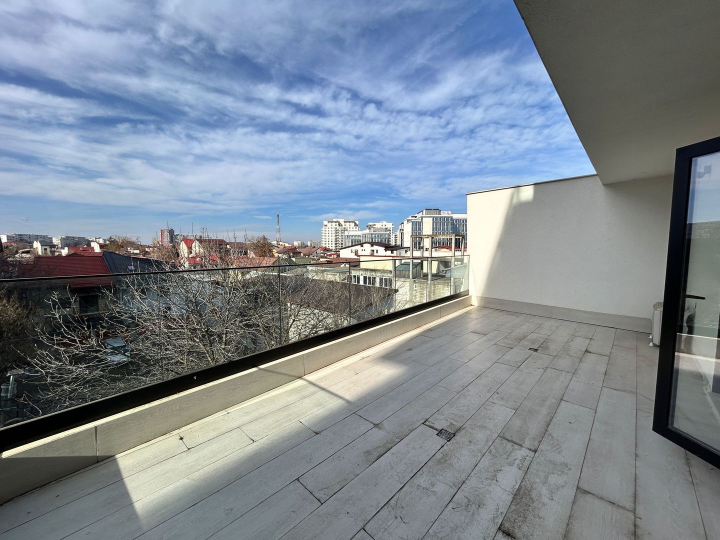 Apartamet lux 3 Camere | Parcare Inclusa | Terasa 20mp / Domenii - Poză 3