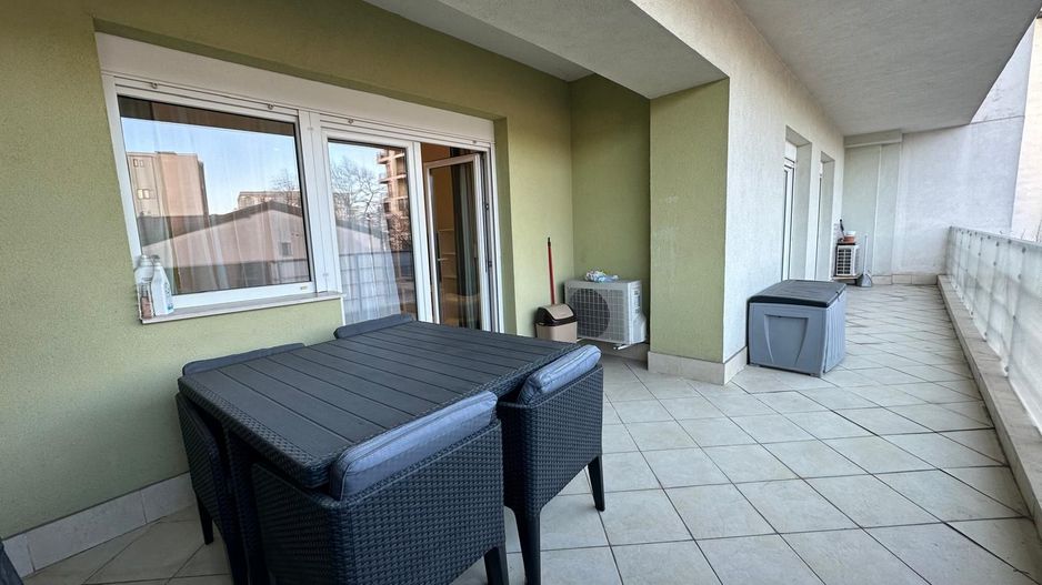 APARTAMENT MODERN CU TERASA SI LOC PARCARE ZONA HERASTRAU - Poză 10