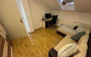 Casă / Vilă cu 5 camere zona Lunei - Poză 30