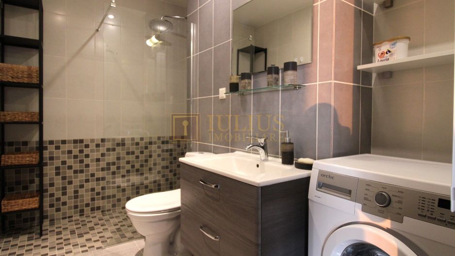 Complex Uranus, spatios, mobilat modern; boxa inclusa. - Poză 11