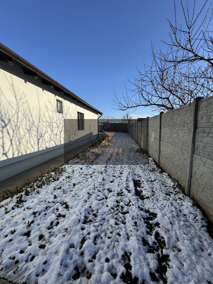 Casă la intrare în Sântandrei - Poză 8