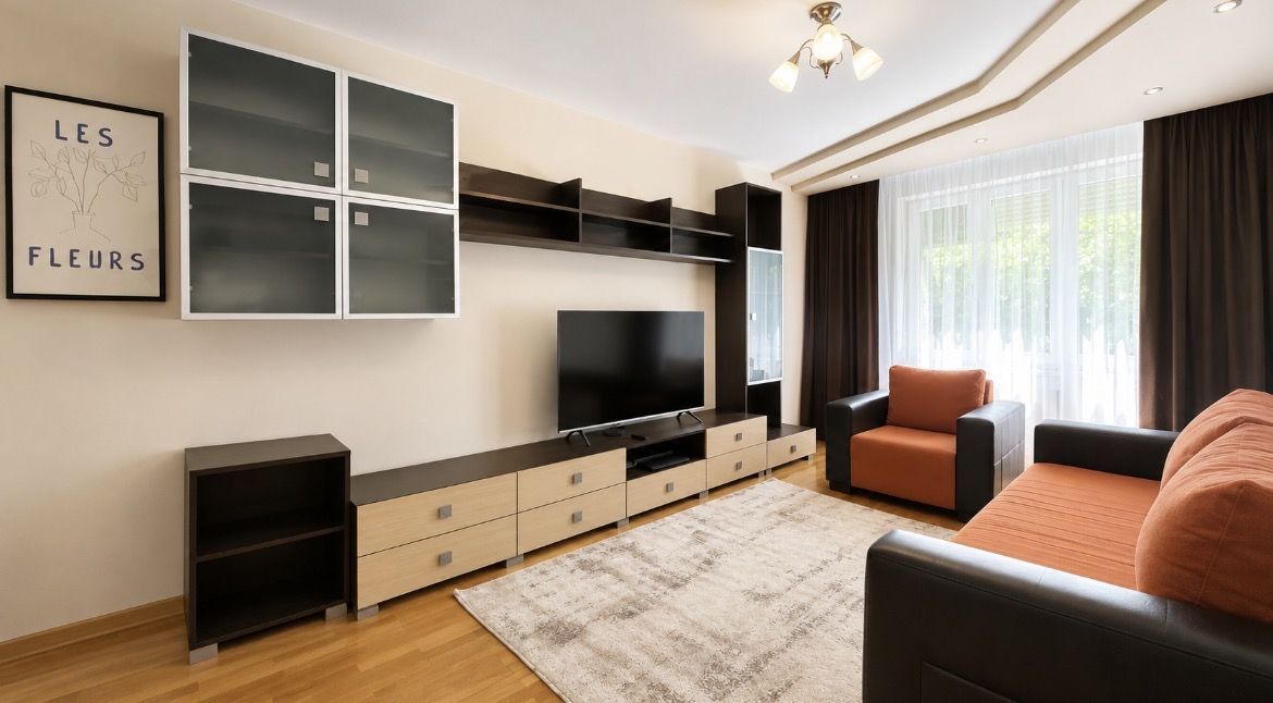 Apartament cu 3 camere de închiriat, Rogerius, etaj 1 - Poză 1