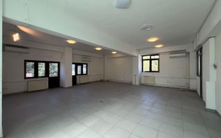 Casa 15 camere cu parcare mare - Jiului - Poză 9