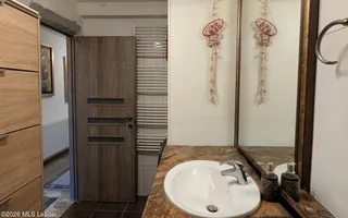 Padurea Cernica - Casa P+1+Pod Inalt, Lot pe Colt 250 Mp, Mobilata - Poză 15