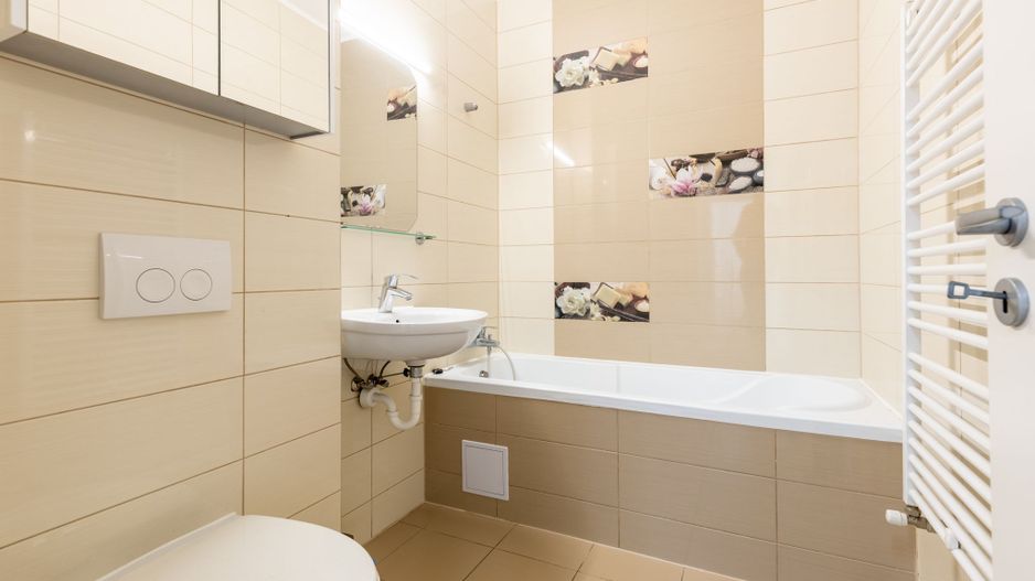 Oferim spre inchiriere apartament 2 camere etaj intermediar - Poză 12