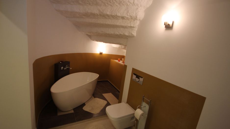 Apartament deosebit cu 3 camere de închiriat în zona Odobescu - Poză 9