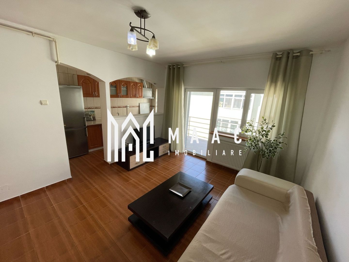 Apartament de închiriat I 4 camere I 96 mp utili I Strand II I etaj 2 - Poză 1
