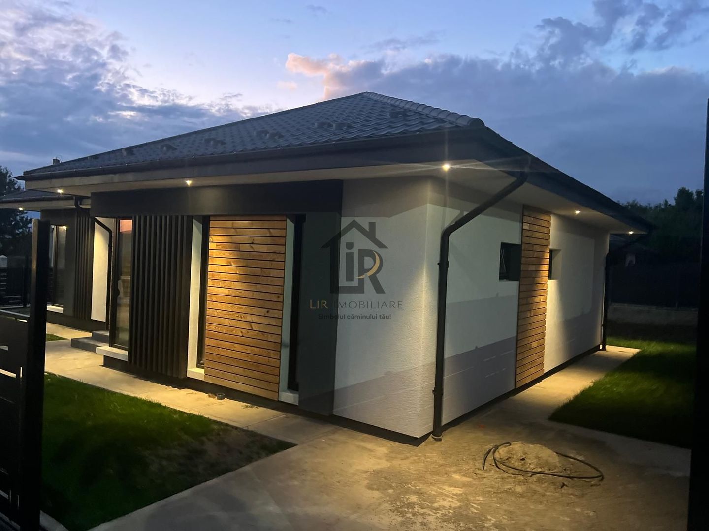 Casa individuala plan parter 4 camere zero comision -Miroslava - Poză 12