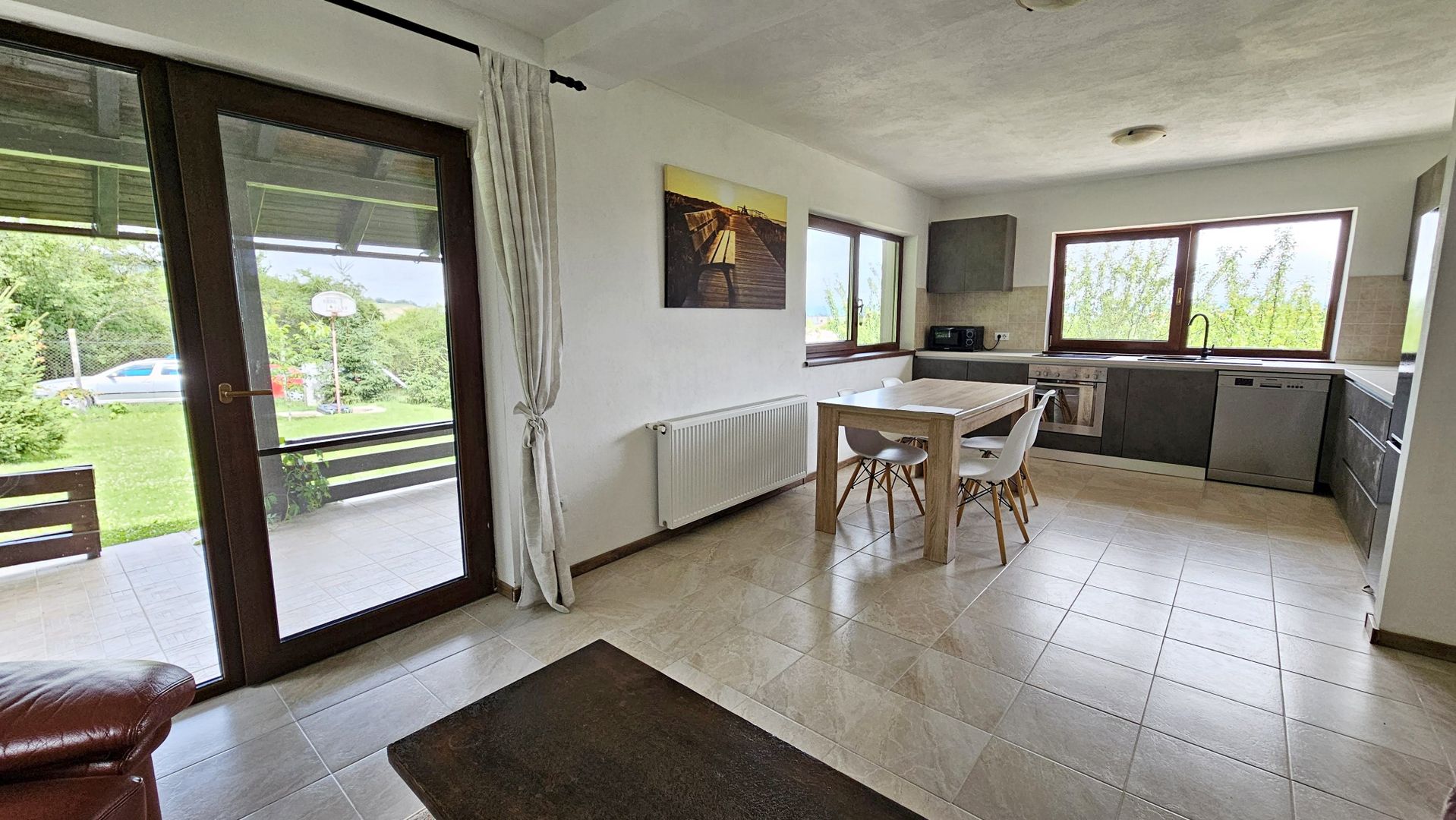 Vila noua-Sanpetru Dealul Lempes, zona verde si linistita - Poză 6