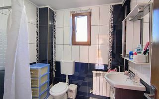 Năvodari | Casă spațioasă cu teren mare - Poză 10