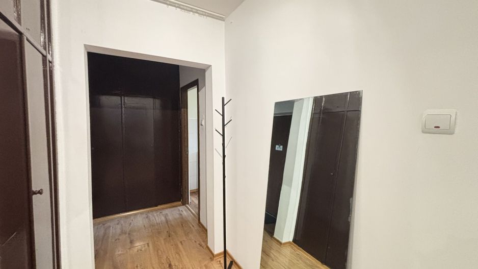2 camere strada Toamnei in Centrul Civic. - Poză 9