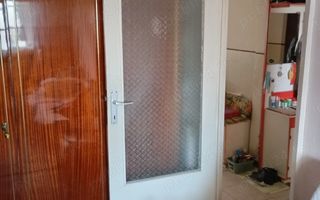 Schimb ap.3 camere decomandat et . 2 . M17 cu ap. 3 camere parter - Poză 3