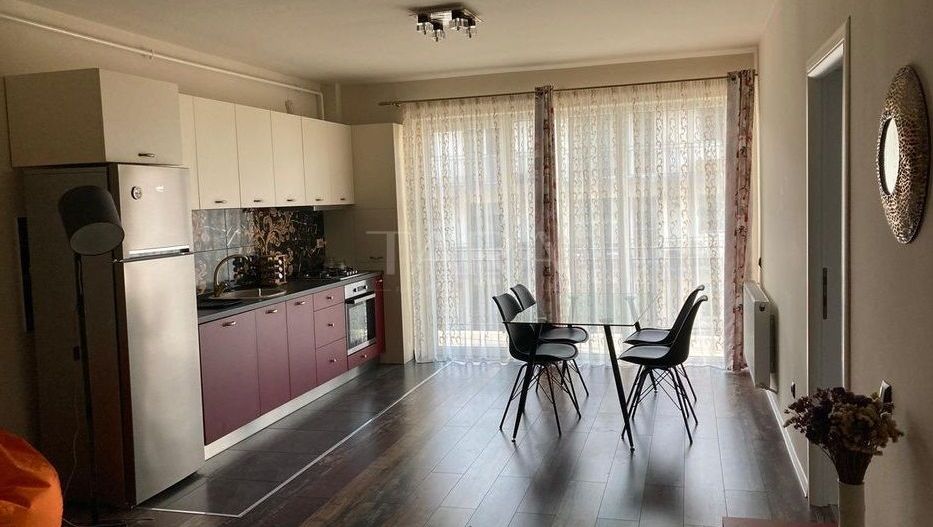 Apartament modern cu 2 camere și parcare subterană, zona VIVO. - Poză 2