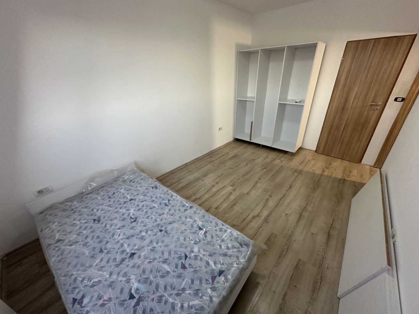 Apartment 3 camere 75 mp utili - Poză 7