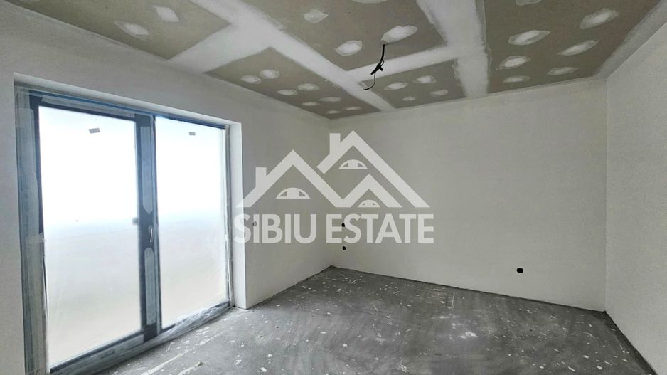 Casa mare cu carport, pivnita - Poză 13