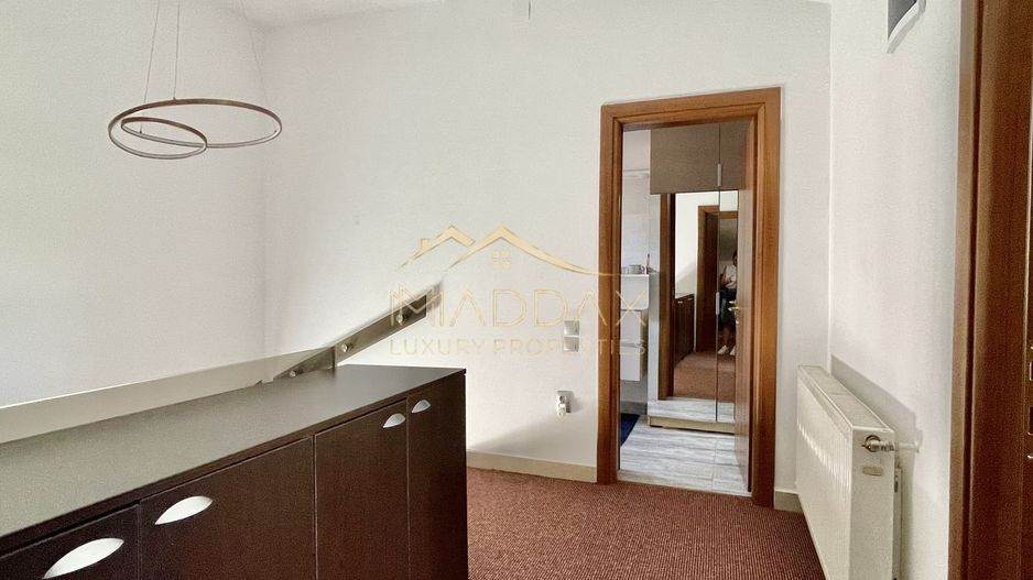 Vila cu 5 camere //2 parking// Zona Domenii - Poză 32