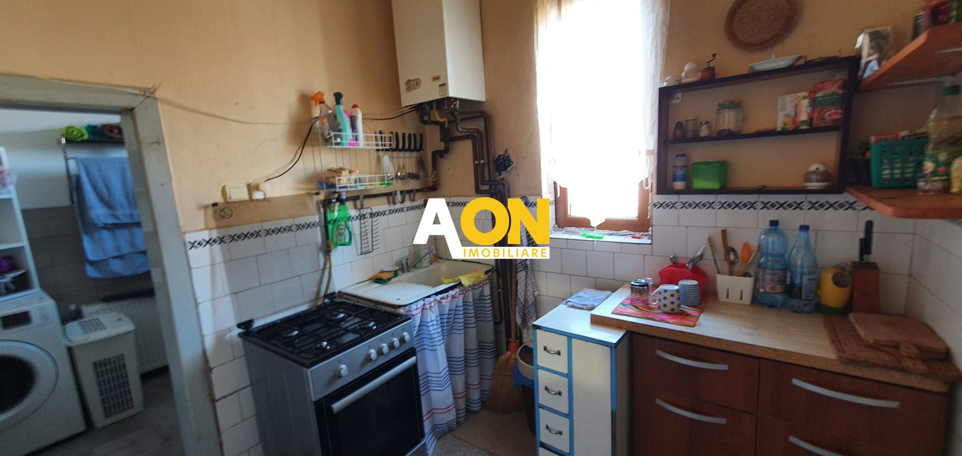 Casa cu 4 camere, la asfalt, 6200 mp teren, sat Sard, com. Ighiu - Poză 11