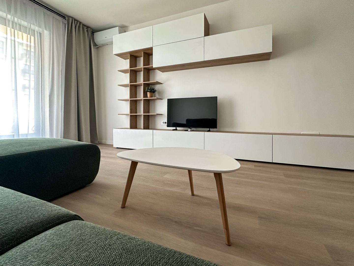 Primă închiriere! 2 camere moderne, terasă, metrou Lujerului - Poză 8