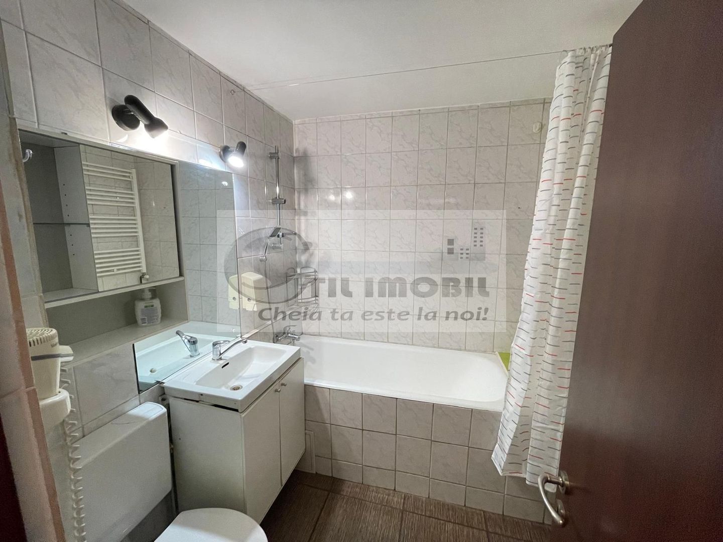 Apartament 3 camere Pacurari - 550 euro - Poză 13