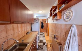 Apartament de vânzare, 3 camere, semidecomandat, mobilat și utilat, Pașcani - Poză 7