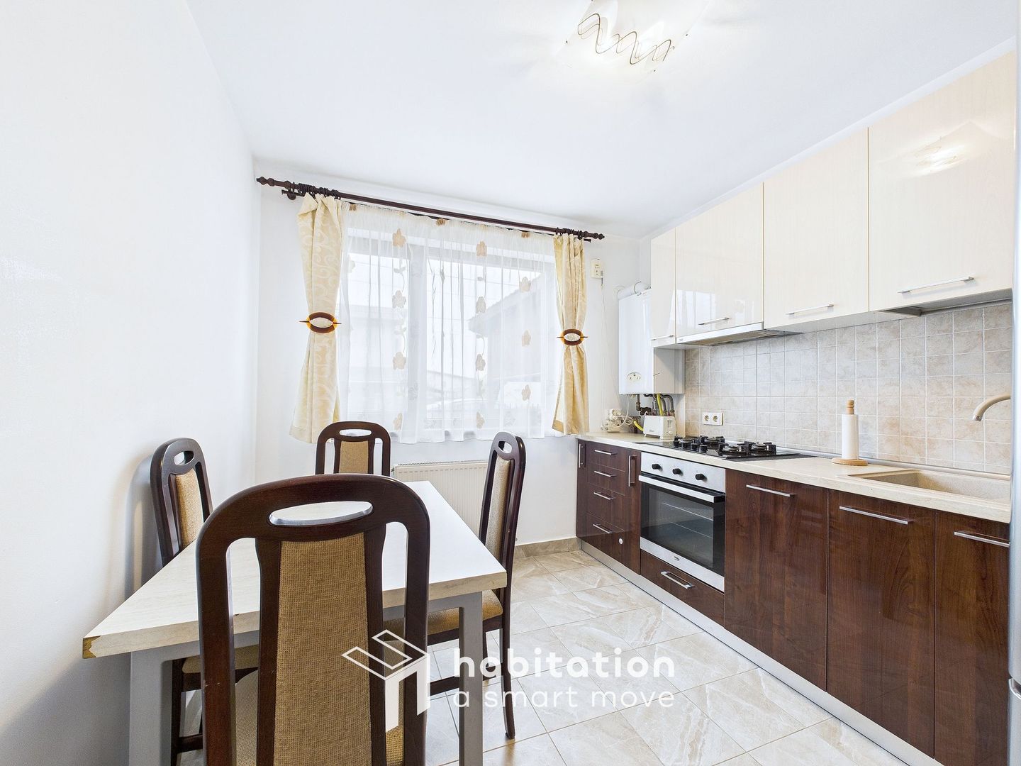 Tur virtual – Cămin modern lângă  pădure, ideal pentru o familie - Poză 5