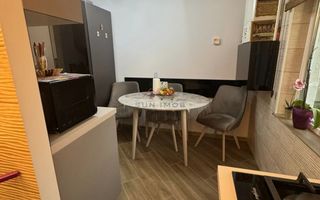 Apartament 3 camere, decomandat, ultracentral, mobilat si utilat - Poză 3