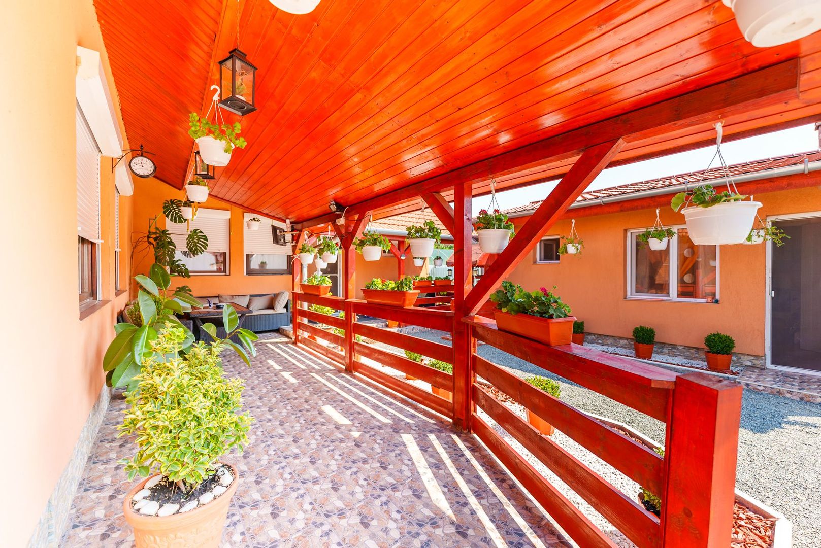 Casă spațioasă la sol în Macea - Poză 2