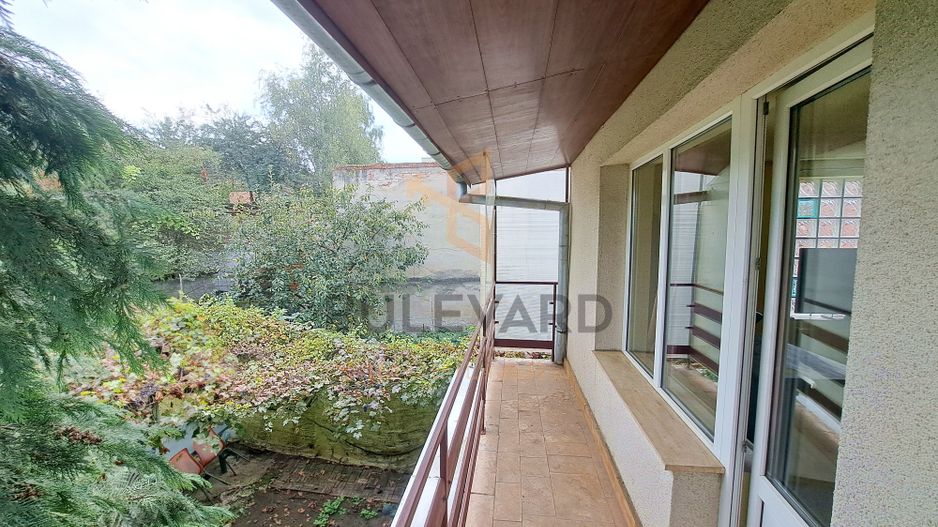 Casa 3 dormitoare, curte 60mp, parcare, langa UMF! - Poză 3